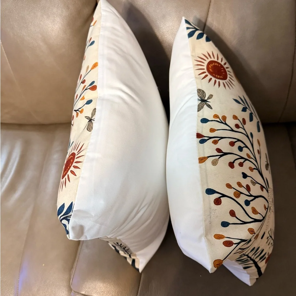 Two Nordic Deer Throw Pillows Cover, made of a high-quality linen material